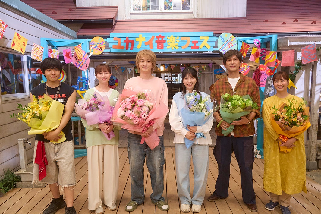 寺田心、比嘉愛未、町田啓太、松本穂香、江口洋介、藤本美貴（C）日本テレビ
