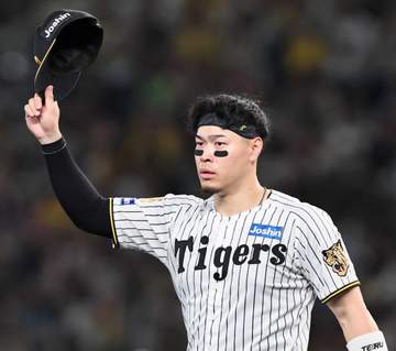 阪神・佐藤輝の父・博信さん 球団関係者、虎党、報道陣に仲間たちへ「感謝、感謝、感謝です！」
