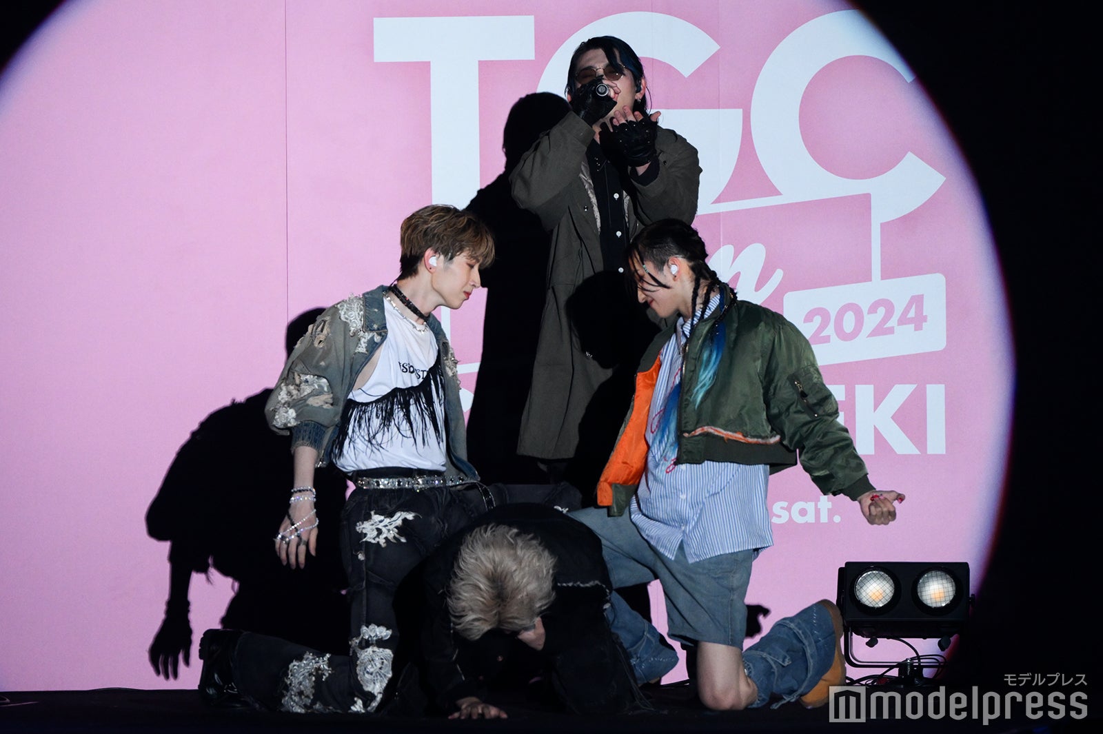 （C）モデルプレス