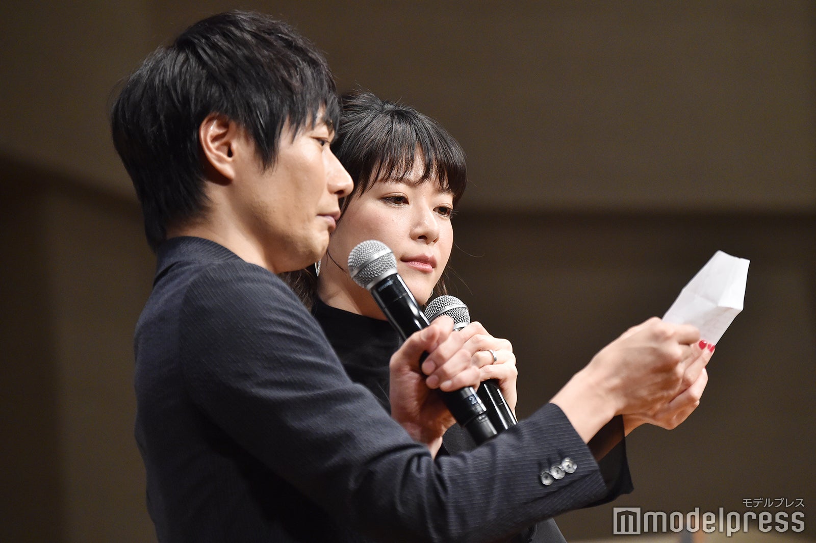 戸次重幸、上野樹里（C）モデルプレス