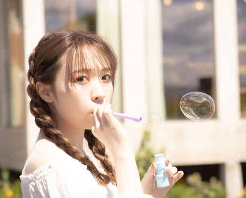 乃木坂46渡辺みり愛、ピュアなスマイルの癒やし系カット公開<1st写真集先行カット>