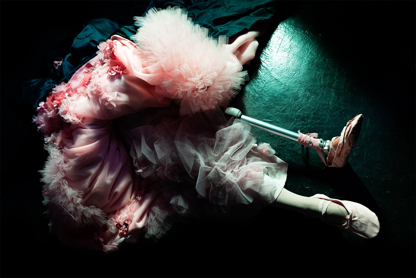 「True Colors FASHION ドキュメンタリー映像「対話する衣服」-6組の“当事者”との葛藤 -」写真：LILY SHU （提供写真）