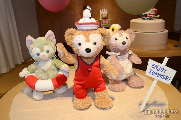 夏らしいダッフィーのジオラマ