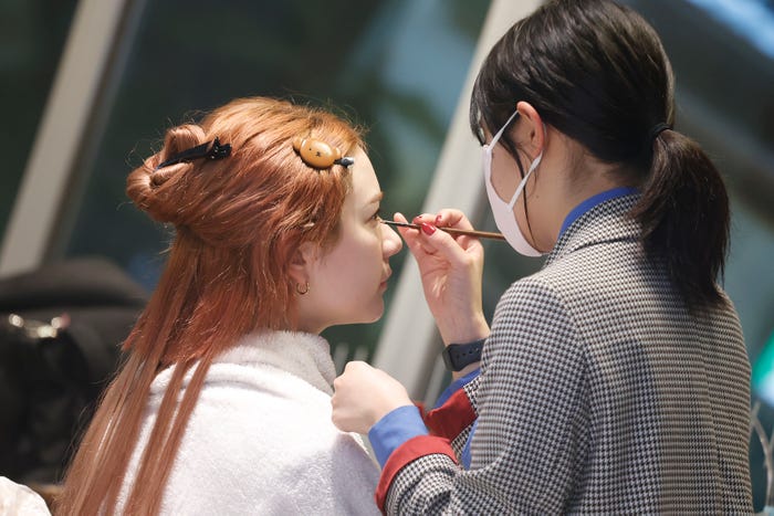 村重杏奈、夢月 (C)Paravi