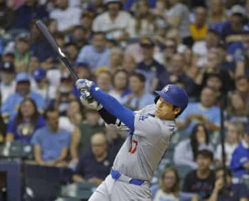 大谷翔平 右前打でチャンスを拡大 第3戦以来のマルチ安打マークも後続が凡退 投手としては三回途中3失点でKO