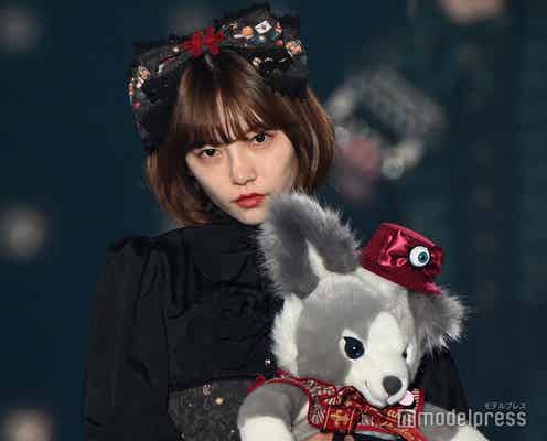 島崎遥香、儚げメイクで“リアルドール”に 世界観引き込む表情で魅了【関西コレクション 2024 S/S】