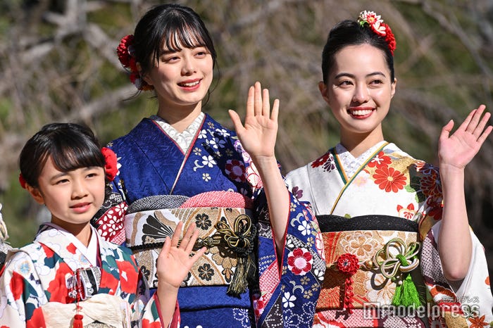 浅田芭路、紺野彩夏、新関碧 (C)モデルプレス