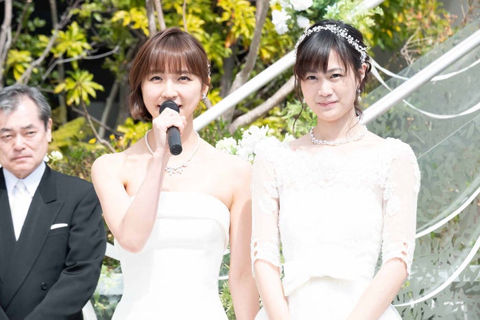 篠田麻里子 大政絢と大胆なベッドシーン ウエディングドレス姿も披露 ミストレス 女たちの秘密 モデルプレス 篠田麻里子 大政絢と大胆なベッドシーン ウエディングドレス姿も披露 ミストレス 女たちの秘密 モデルプレス