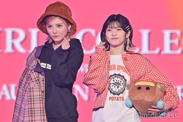 岡田奈々、村山彩希 (C)モデルプレス