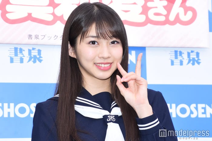 牧野真莉愛(C)モデルプレス