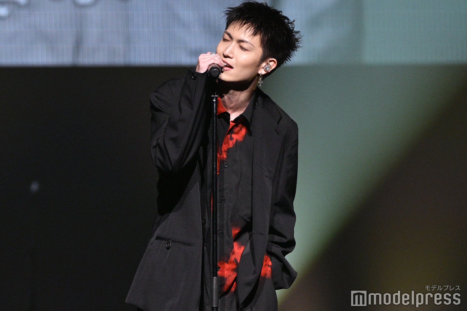 綱啓永（C）モデルプレス