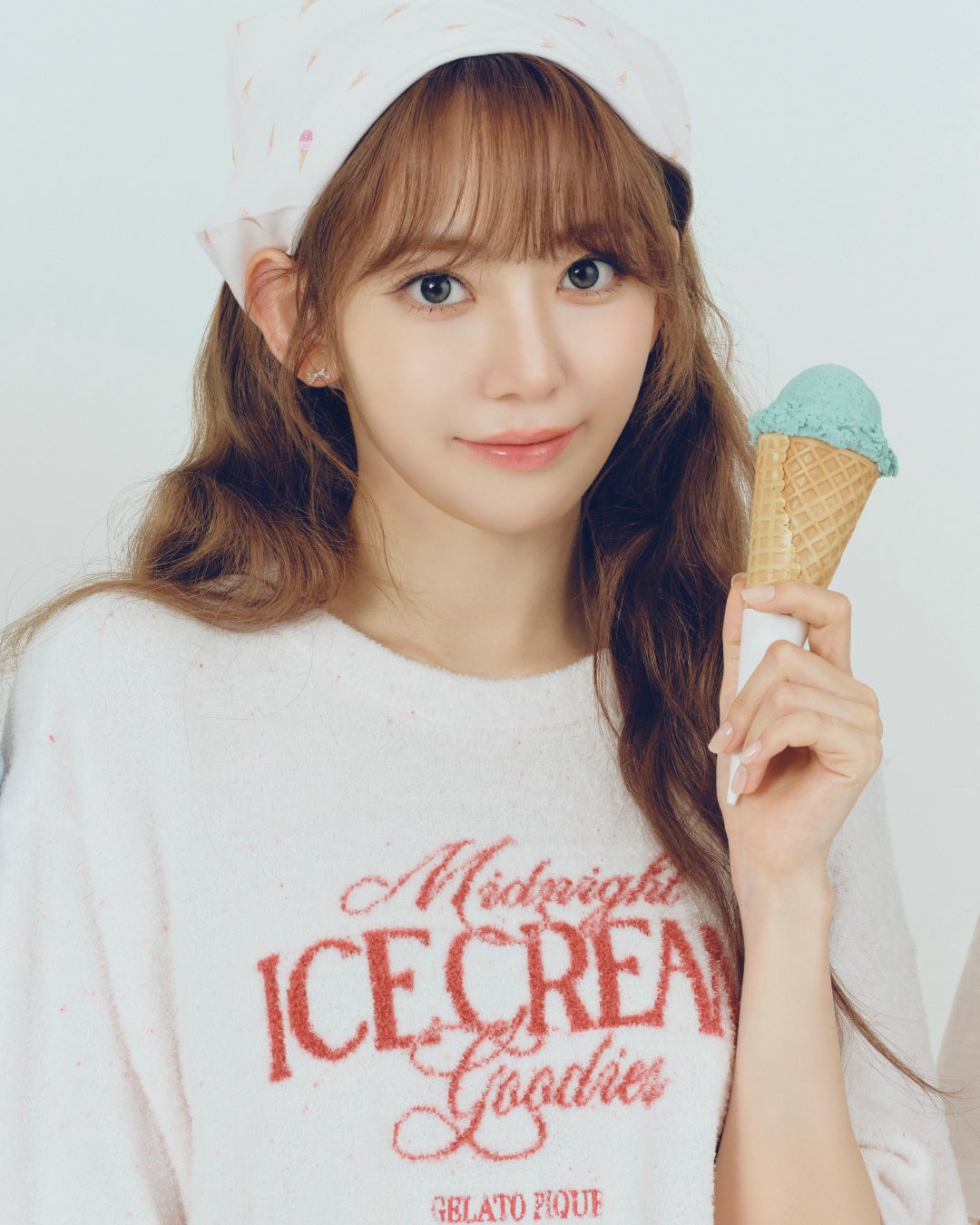 LE SSERAFIM「ジェラート ピケ」夏の新作着こなす 甘いアイス