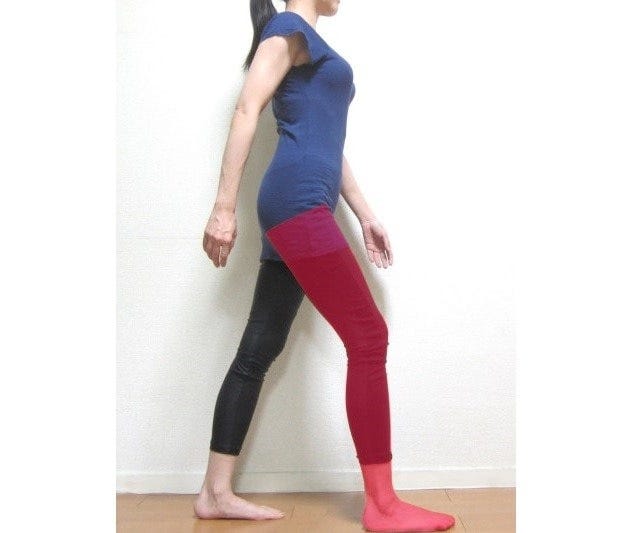 腰をがっちり固定し、脚だけ動かしていませんか？