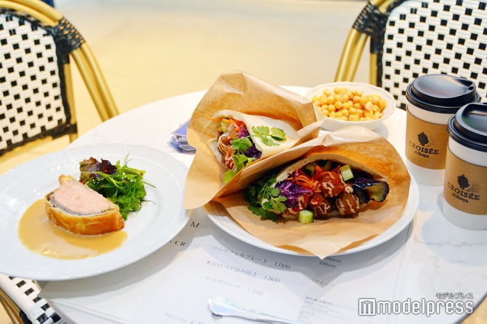 bar a vin CROISEE（C）モデルプレス