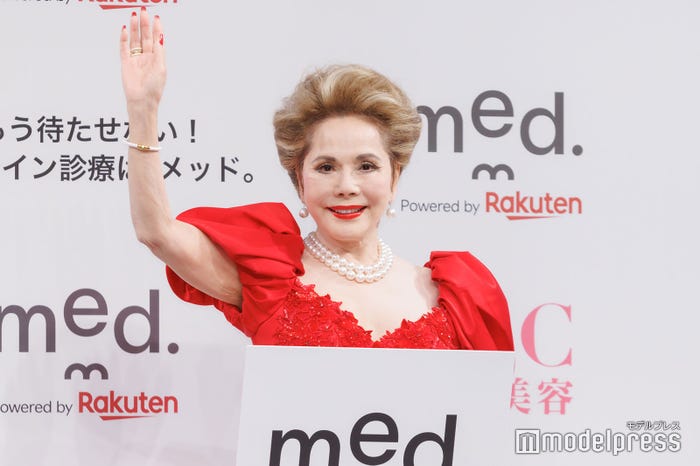 デヴィ夫人(C)モデルプレス