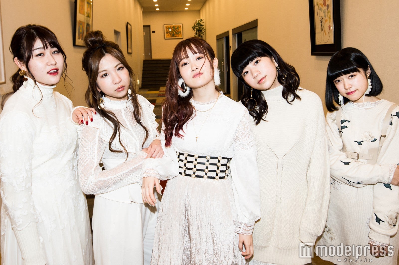 Little Glee Monster（左から）かれん、MAYU、芹奈、manaka、アサヒ