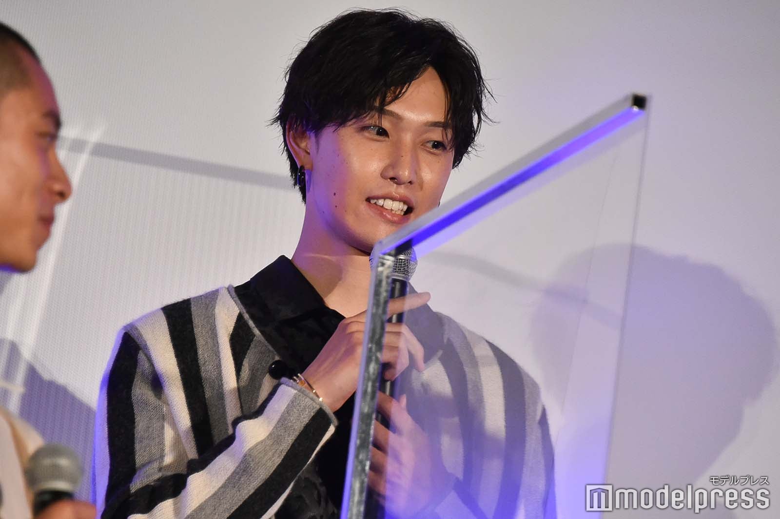 鳳仙メンバーにいじられタジタジの堀夏喜 （C）モデルプレス