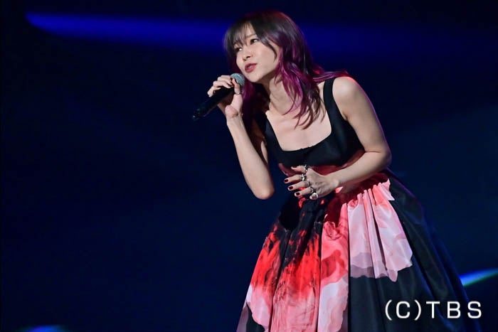 LiSA、アナログ・レコード盤 「明け星 / 白銀」本日発売