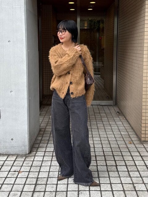 2025ふわもこカーディガンキャメル×ブラックのヴィンテージカジュアル