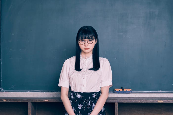 吉田伶香(C)「なれの果ての僕ら」製作委員会(C)内海八重/講談社