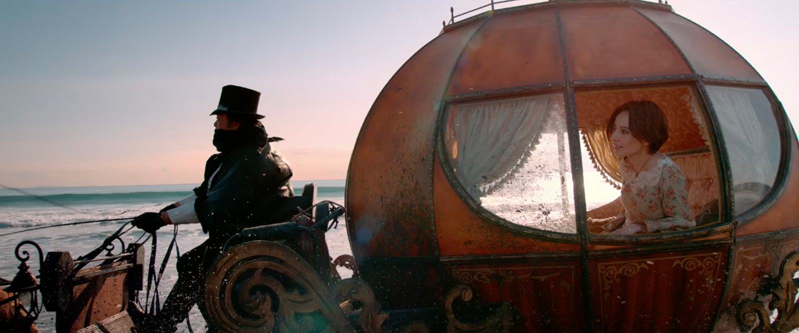 ベッキー新CMより（提供写真）