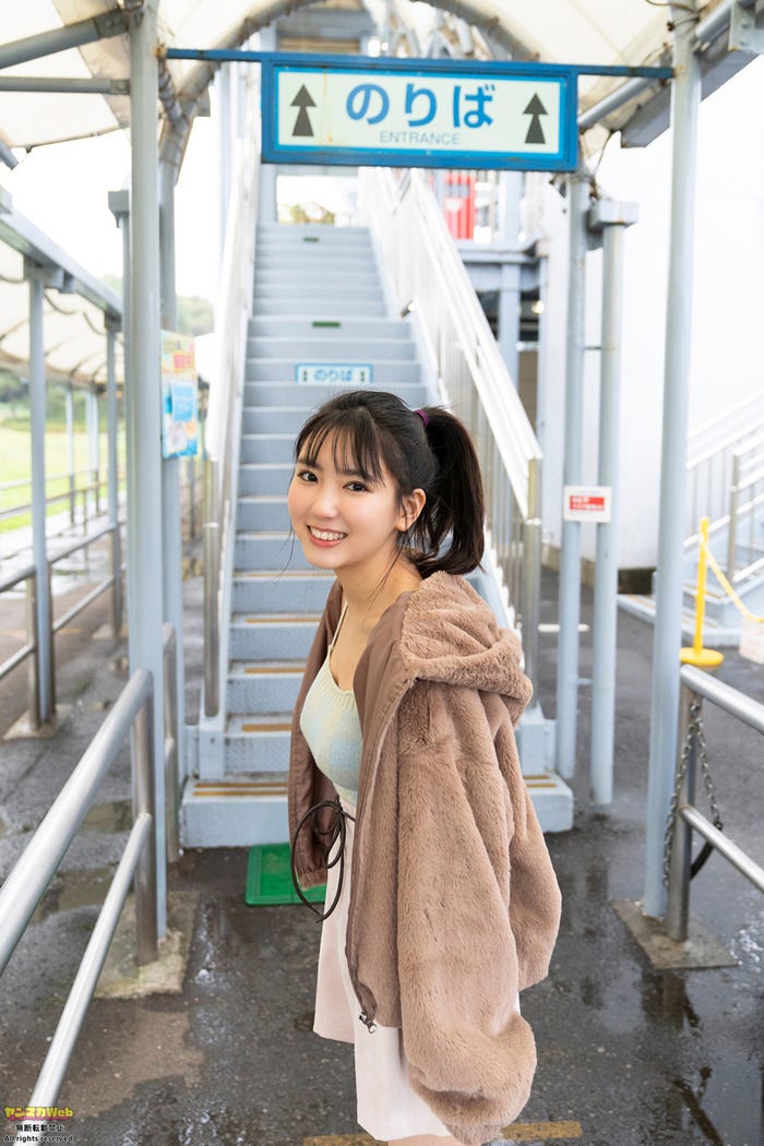 沢口愛華(C)佐藤佑一/ヤンマガWeb