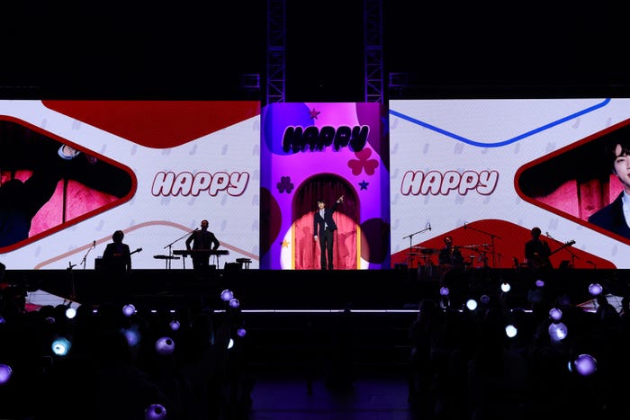 JIN「JIN ’Happy’ Special Stage」より(P)&(C)BIGHIT MUSIC