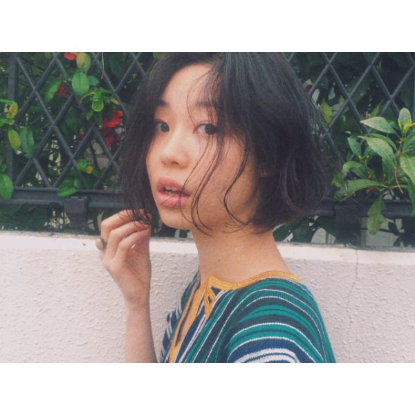 夏はパーマで大人おしゃれが叶う 暑い日のヘアセットが楽チンになる髪型って モデルプレス