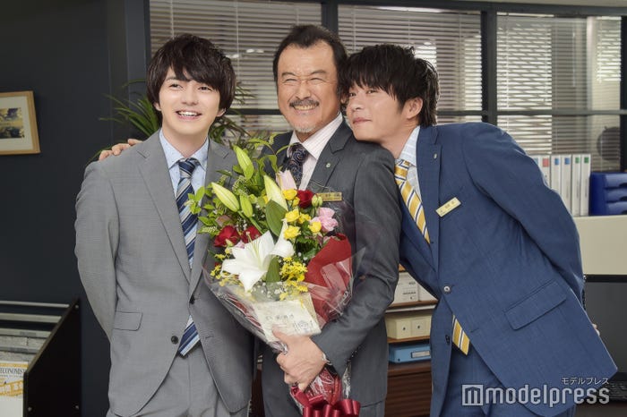 (左から)林遣都、吉田鋼太郎、田中圭(C)モデルプレス