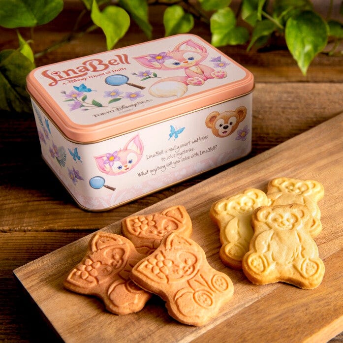 クッキー900円（12個入り）。ダッフィーとリーナ・ベルの形のクッキーが各6個入っています