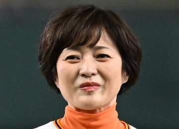 三田寛子 長男・橋之助の妻・能條愛未の第1子妊娠で「安産」御守り授ける 新妻と笑顔で祝福に感謝