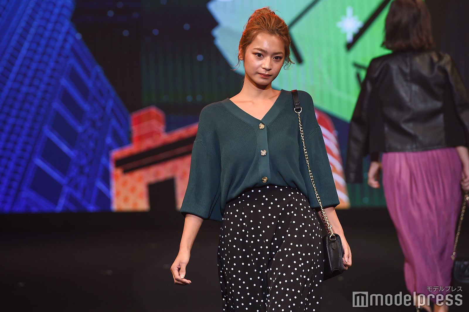 （C）モデルプレス