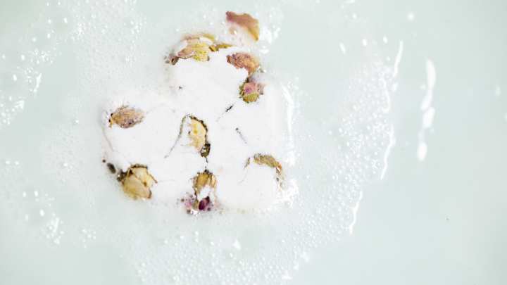 ラッシュバスバスボム ティスティー