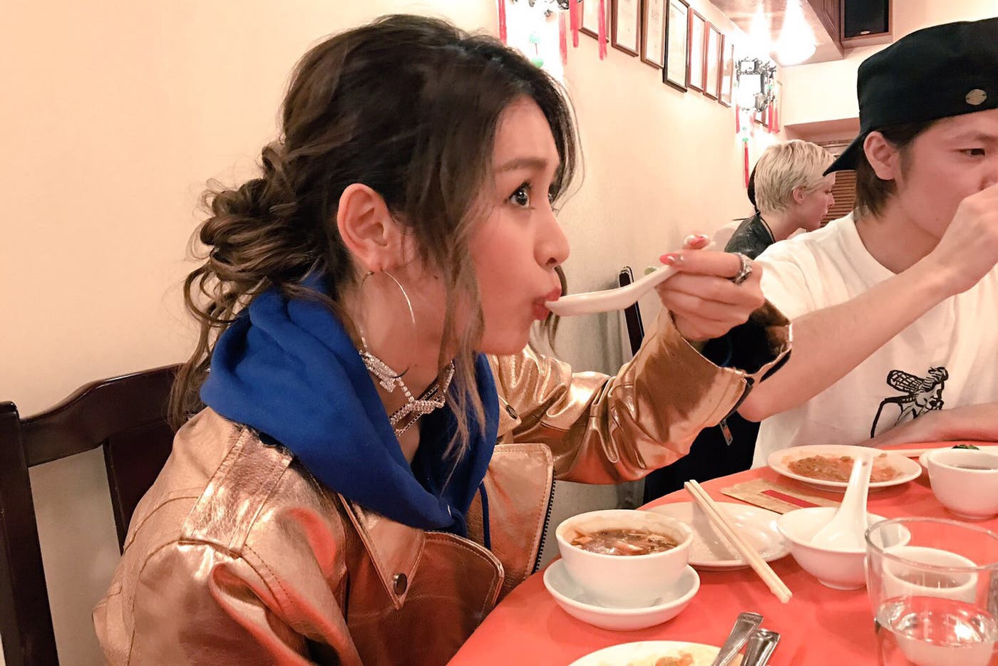 加治ひとみ(提供画像)