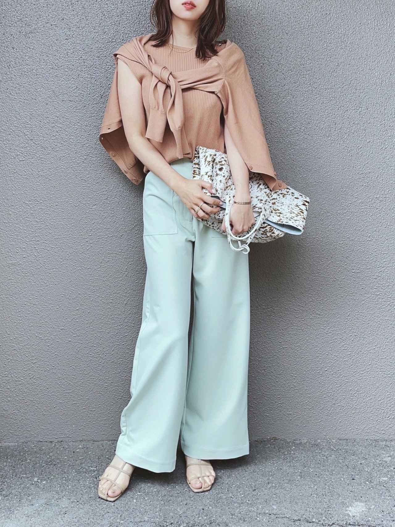 やっぱ実力すごい ユニクロ おしゃれなアラサー女子が選ぶ服 モデルプレス