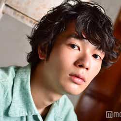 モデルプレス - 山崎賢人出演CMで注目・岩井拳士朗が気になる!抜擢続くネクストブレイクの素顔とは