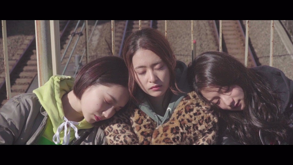 「RUN FUN RUN」MVより（画像提供：ソニー・ミュージック）