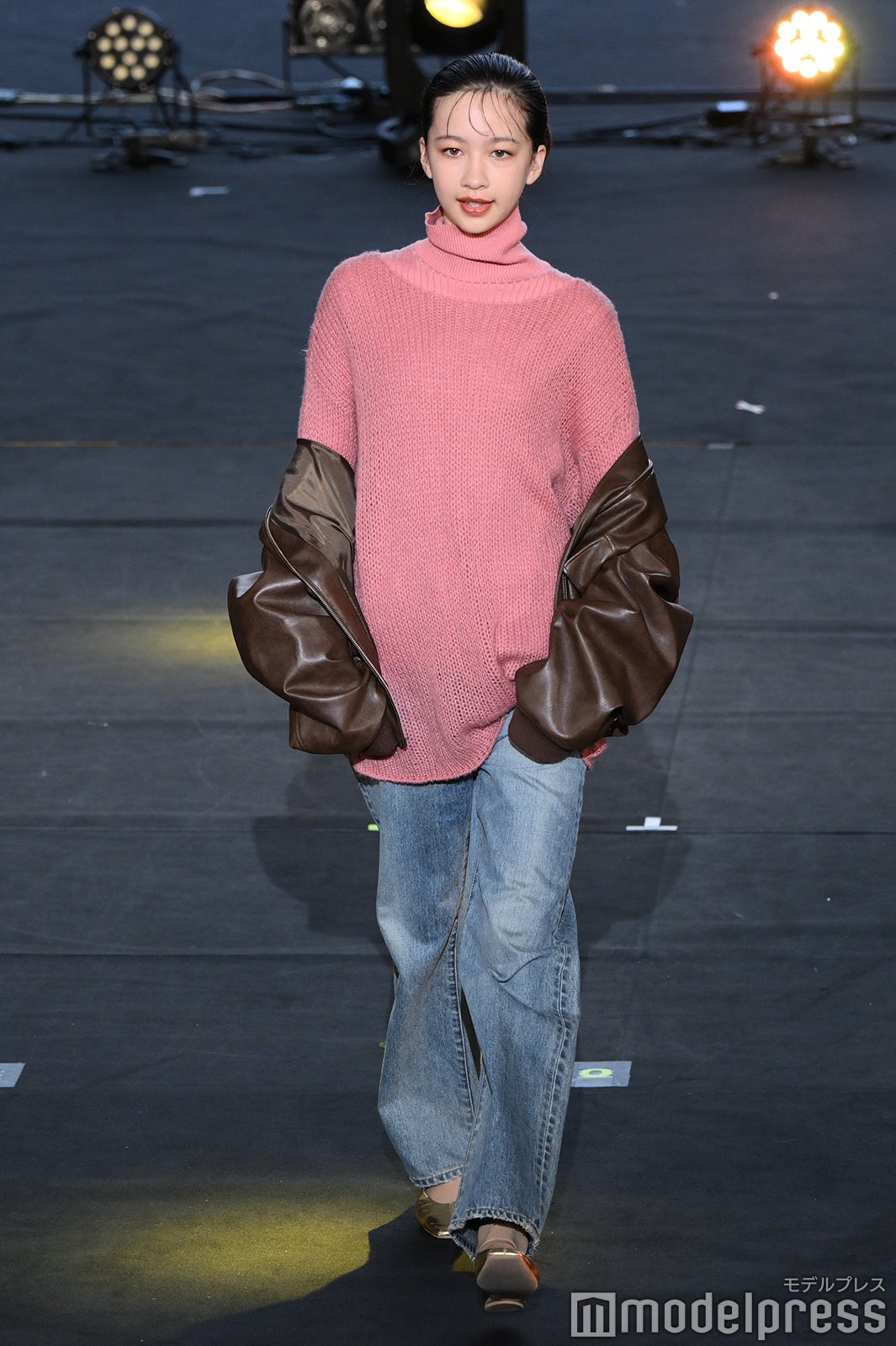 コバルチク花理（C）モデルプレス