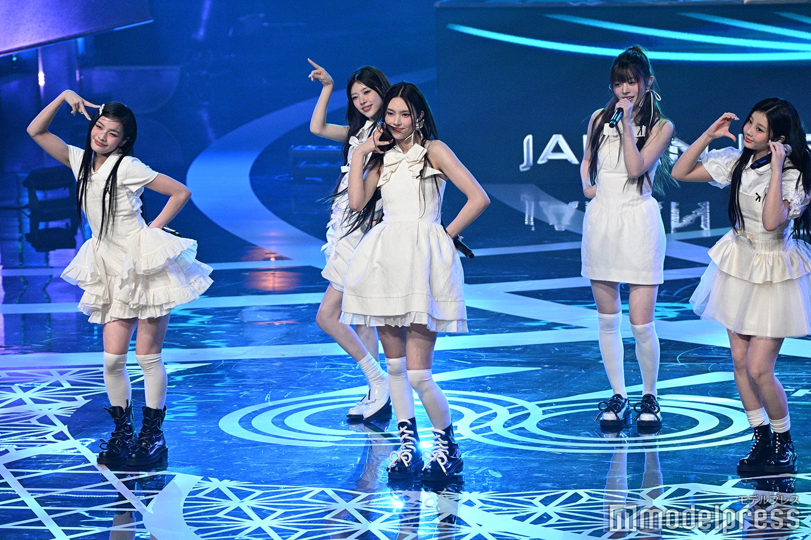 （C）モデルプレス