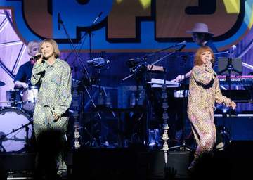 PUFFY30周年で初の主催フェス UNICORN、ウルフルズら豪華メンバー集結