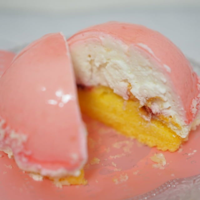 シャトレーゼスイーツまんまる白桃ケーキ