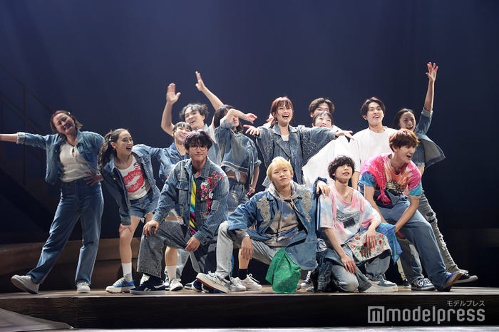 AmBitious、井頭愛海ら(C)モデルプレス