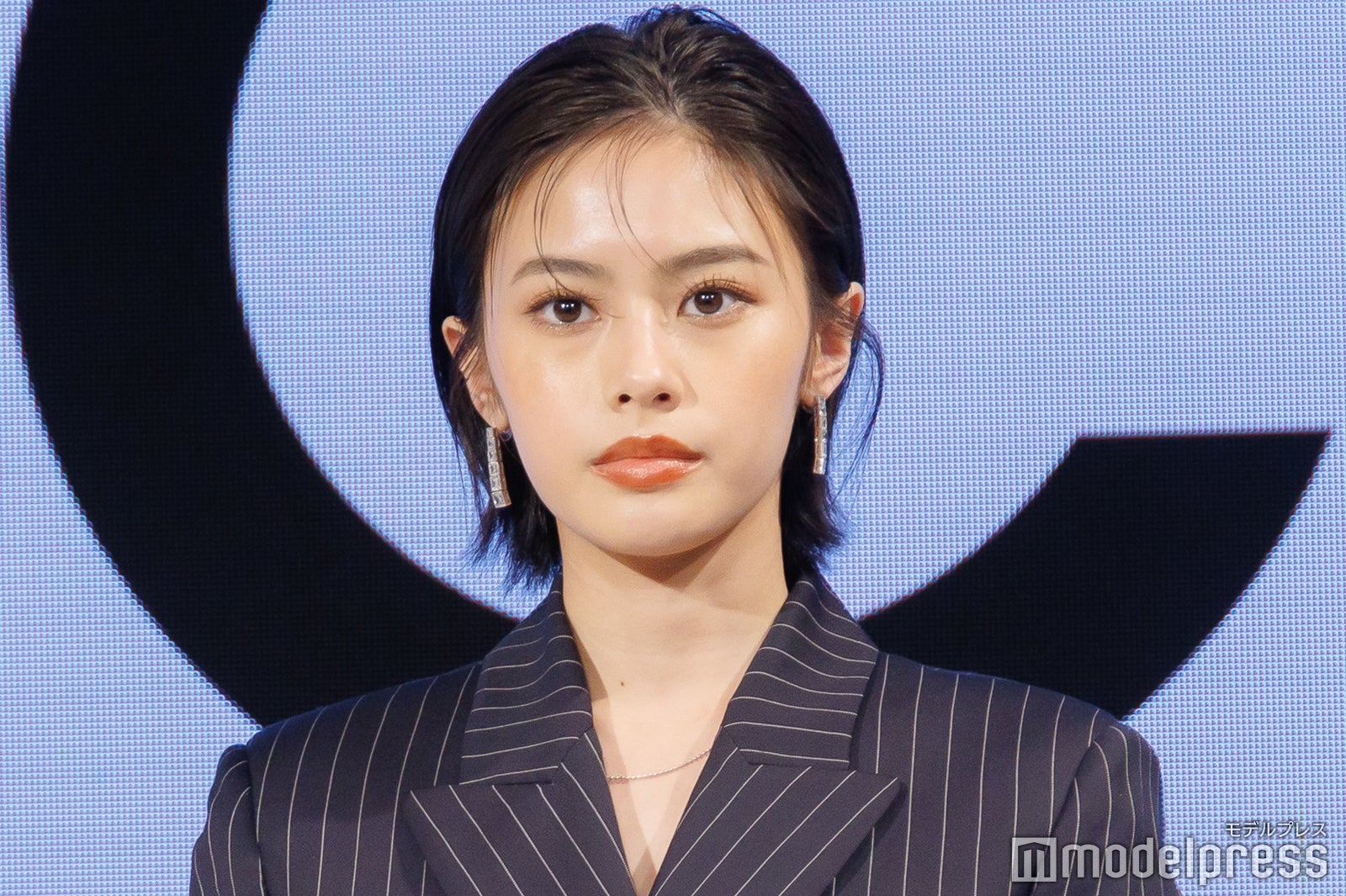 安⻫星来（C）モデルプレス