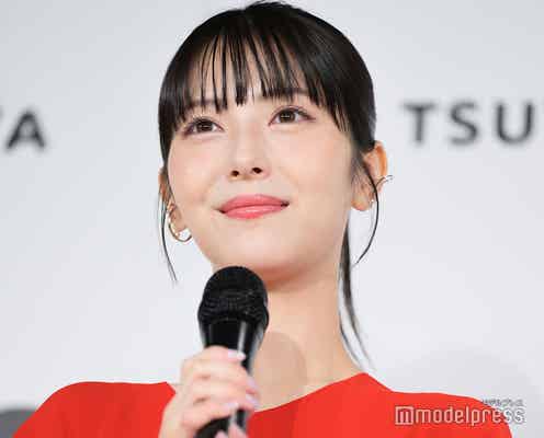 浜辺美波、4年ぶり写真集は「25点満点中25点」“10年越しのリベンジ”への意気込みも【25】
