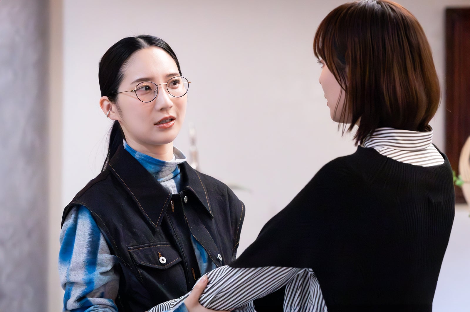 ファーストサマーウイカ、比嘉愛未「フォレスト」第1話（C）ABCテレビ