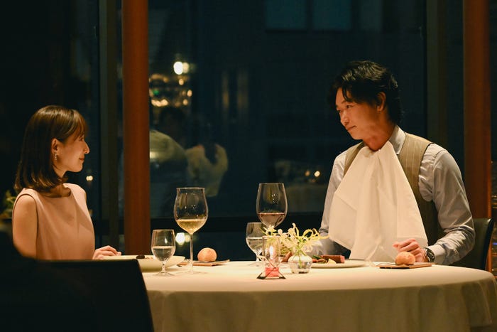 田中みな実、笠松将「フェイクマミー」第6話(C)TBS