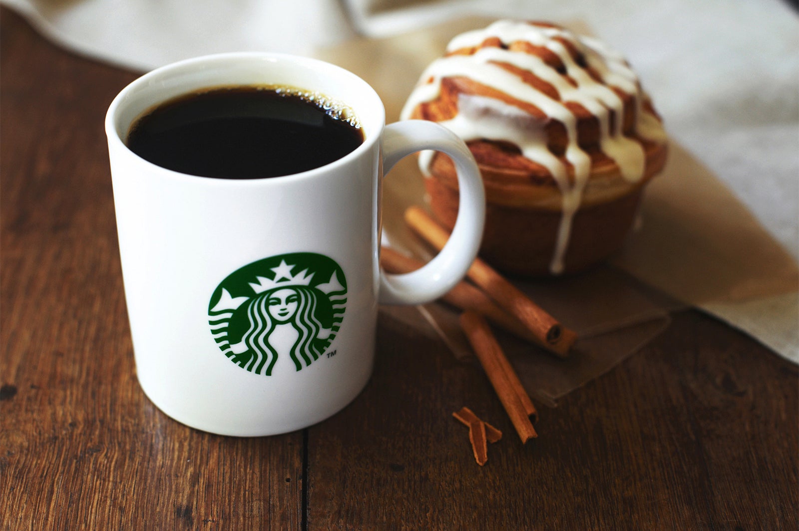 スターバックス／画像提供：新日鉄興和不動産