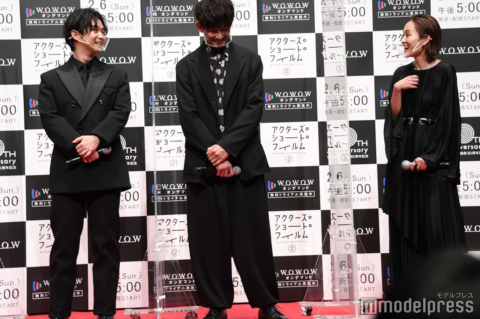 感想を語りたかったが違う質問になってしまった千葉雄大、前田敦子 （C）モデルプレス