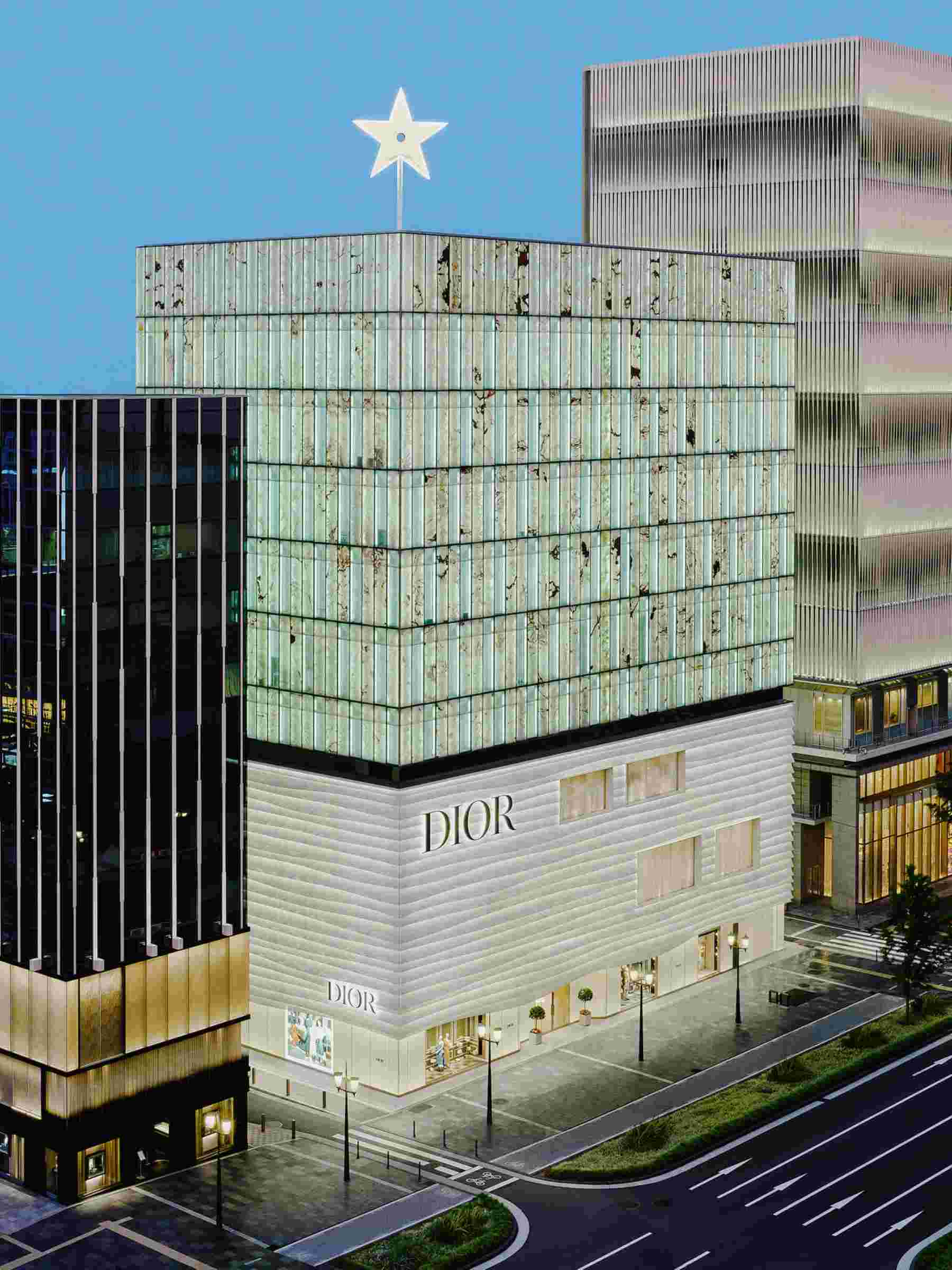 【大阪・心斎橋】複合施設「ハウス オブ ディオール 心斎橋」がオープン！ 庭園のようなフレンチレストランが登場