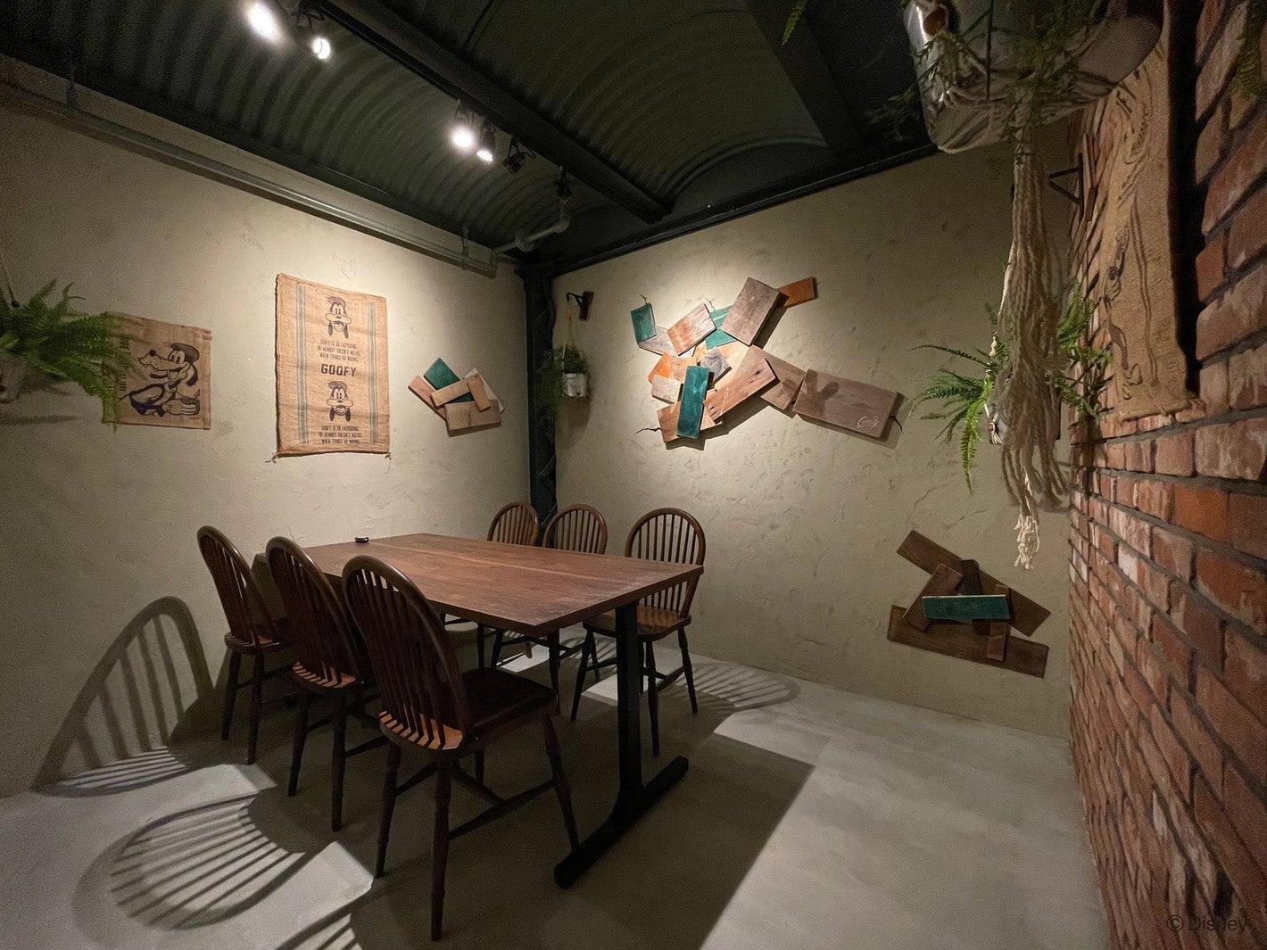 Disney HARVEST MARKET By CAFE COMPANY 横浜赤レンガ倉庫店（C）Disney